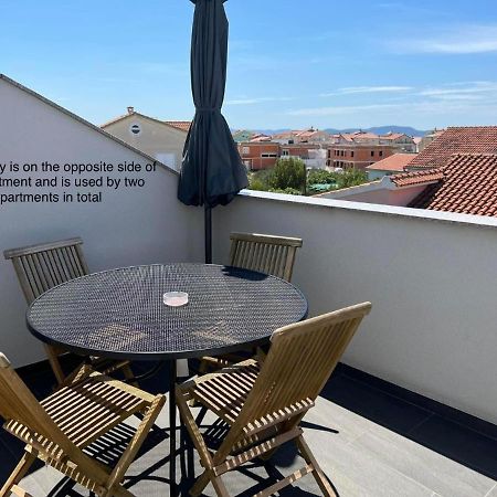 Apartment Vodice - Lovric Екстер'єр фото